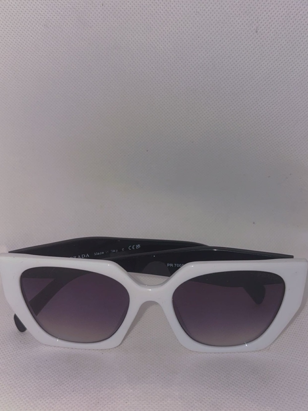 Prada White Cat-Eye Sunglasses with Gradient Purple Lenses